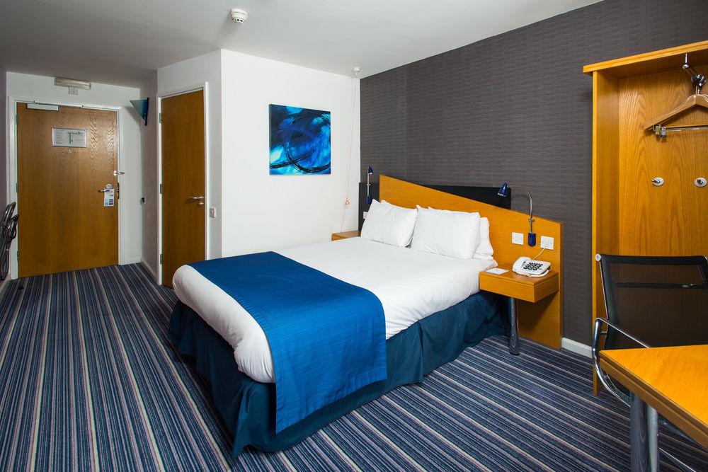 Holiday Inn Express Manchester East, An Ihg Hotel Extérieur photo