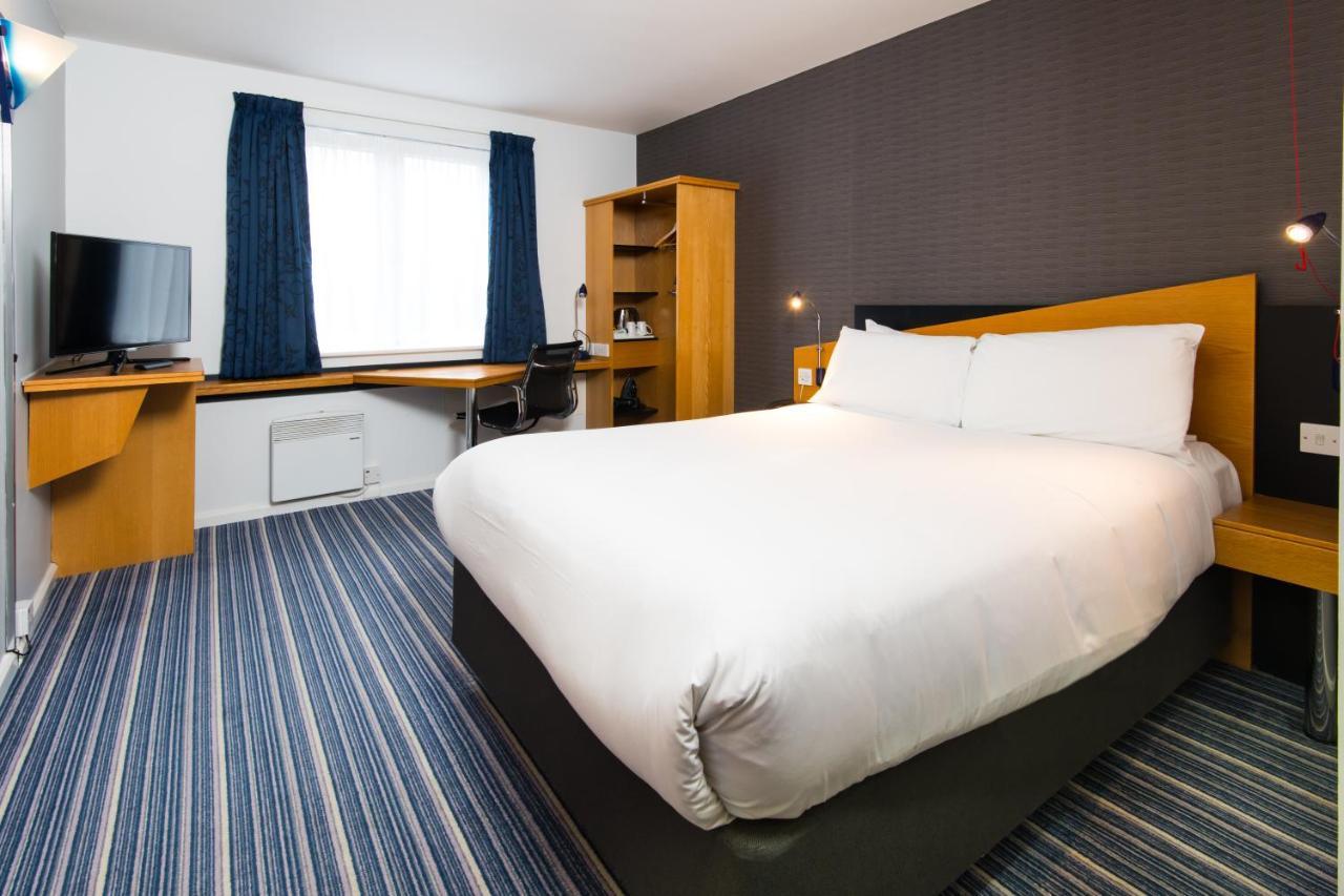 Holiday Inn Express Manchester East, An Ihg Hotel Extérieur photo