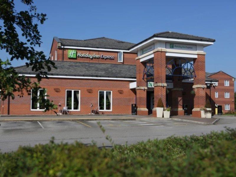 Holiday Inn Express Manchester East, An Ihg Hotel Extérieur photo