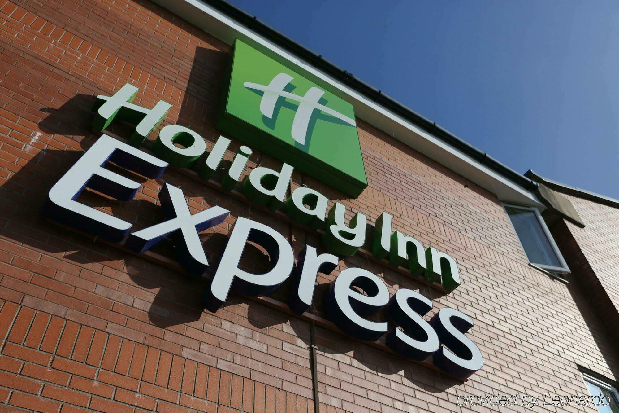 Holiday Inn Express Manchester East, An Ihg Hotel Extérieur photo